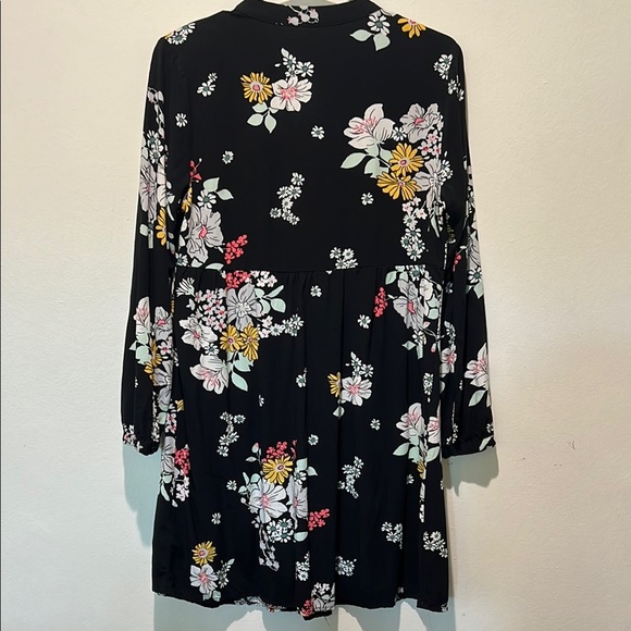 OLD NAVY long sleeve Black Dress with Floral Print and deep V neck Size Small - Picture 5 of 5